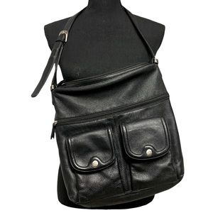 Stone Mountain | black leather deep shoulder purse